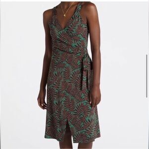 41 Hawthorn sleeveless Midi Faux wrap dress